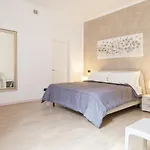Dell'abbadia By Apartamento *