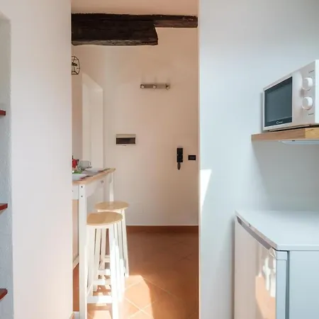 Dell'abbadia By アパート