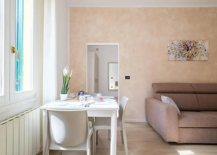 Dell'abbadia By 볼로냐