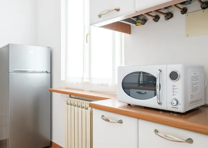 Dell'abbadia By * Bolonia